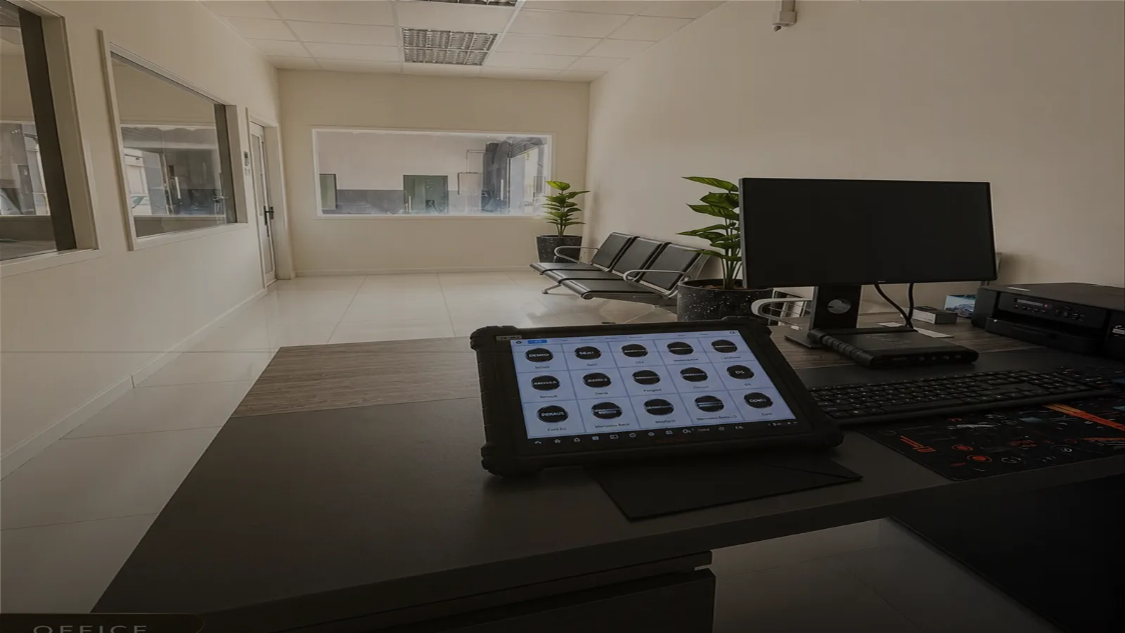 MOTIX Garage diagnostics office